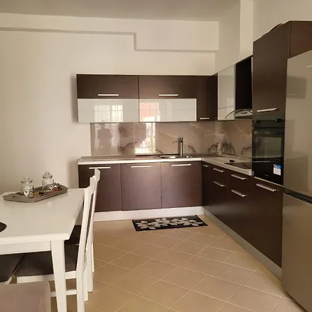 Tresy's * Sarandë